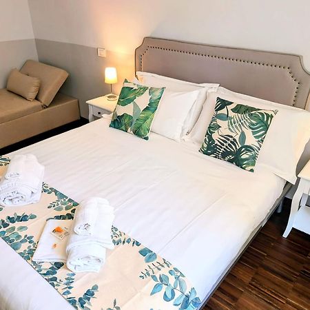 Dm69 - Termini Monti Crossroads Hotel Rome Bagian luar foto
