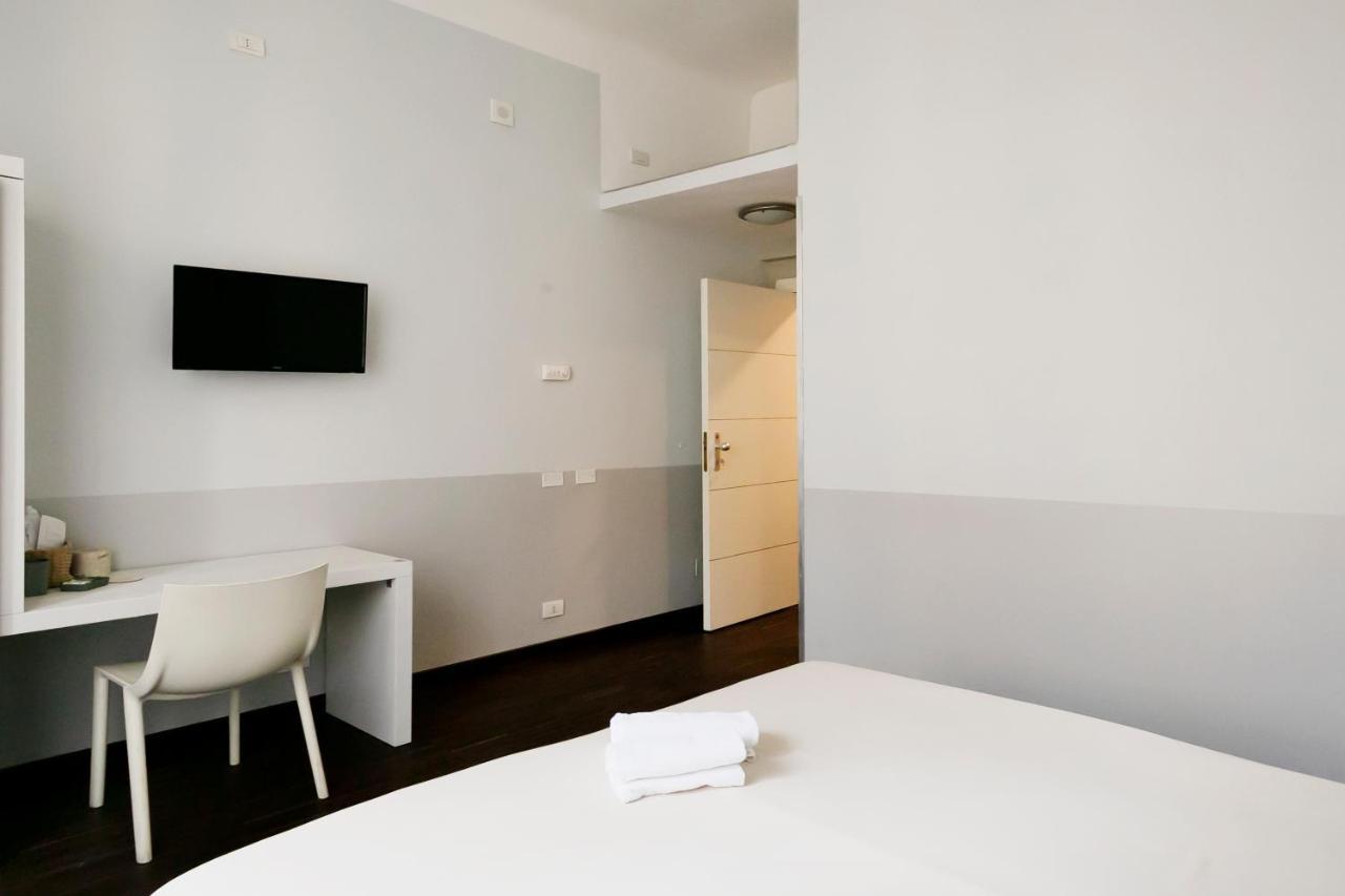 Dm69 - Termini Monti Crossroads Hotel Rome Bagian luar foto