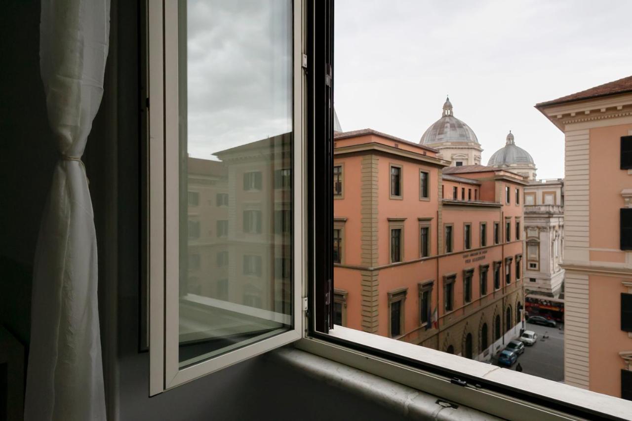 Dm69 - Termini Monti Crossroads Hotel Rome Bagian luar foto