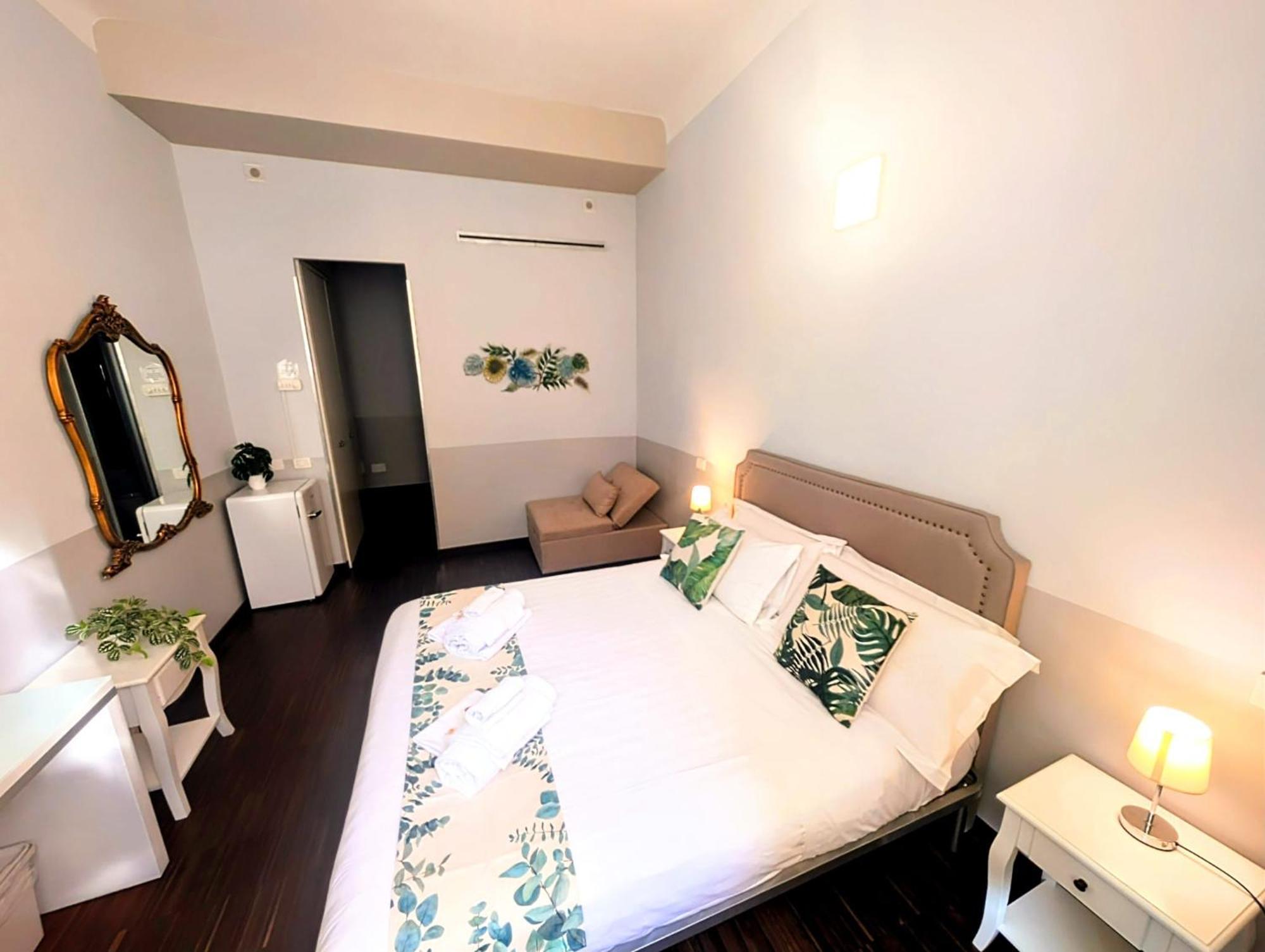 Dm69 - Termini Monti Crossroads Hotel Rome Bagian luar foto